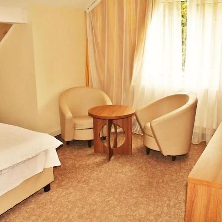 פויאנה ברשוב Hotel Crisalpin מראה חיצוני תמונה