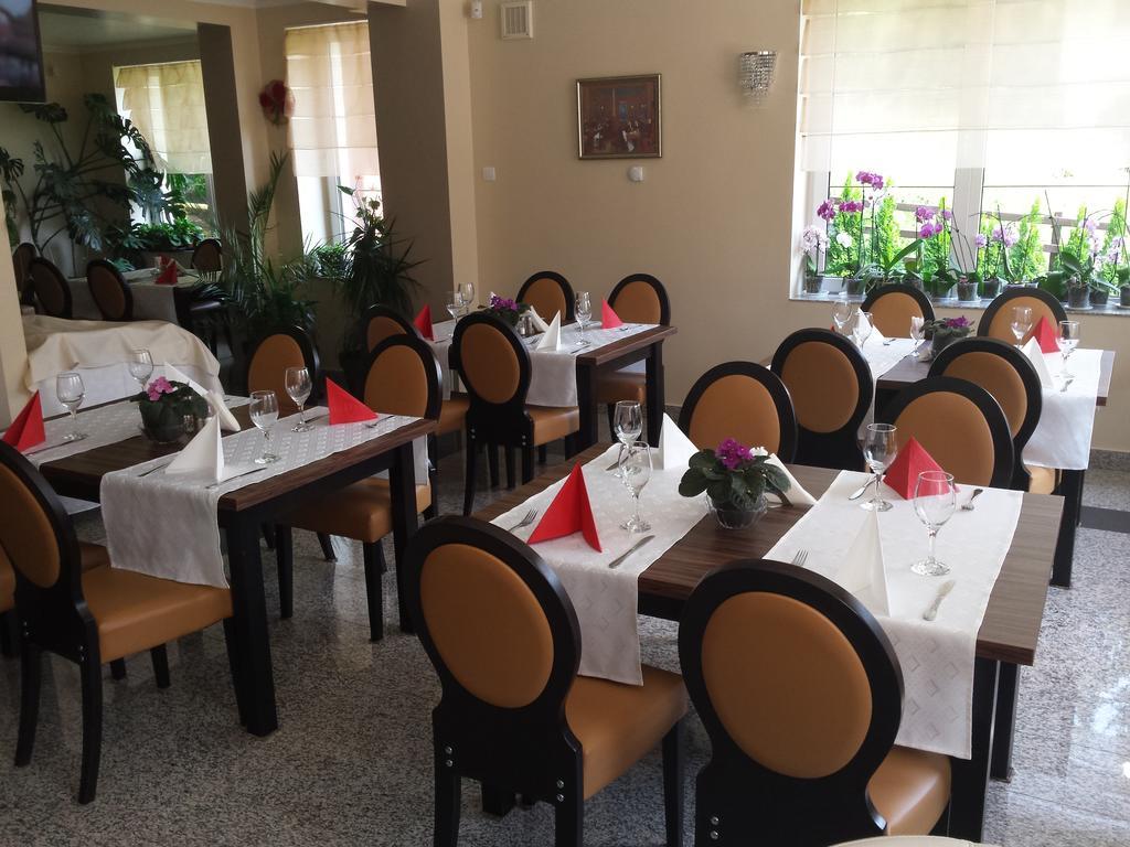 פויאנה ברשוב Hotel Crisalpin מראה חיצוני תמונה
