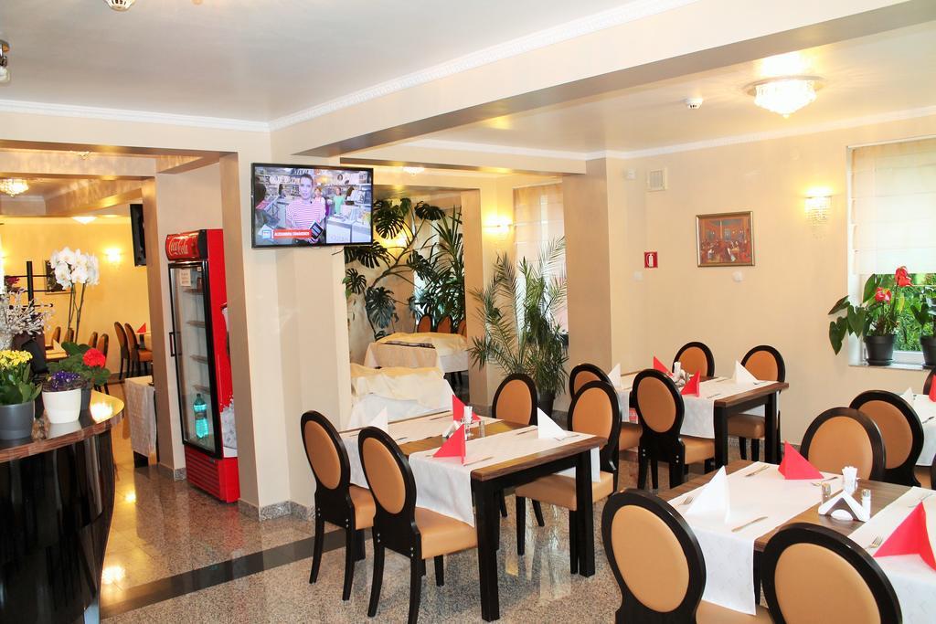 פויאנה ברשוב Hotel Crisalpin מראה חיצוני תמונה