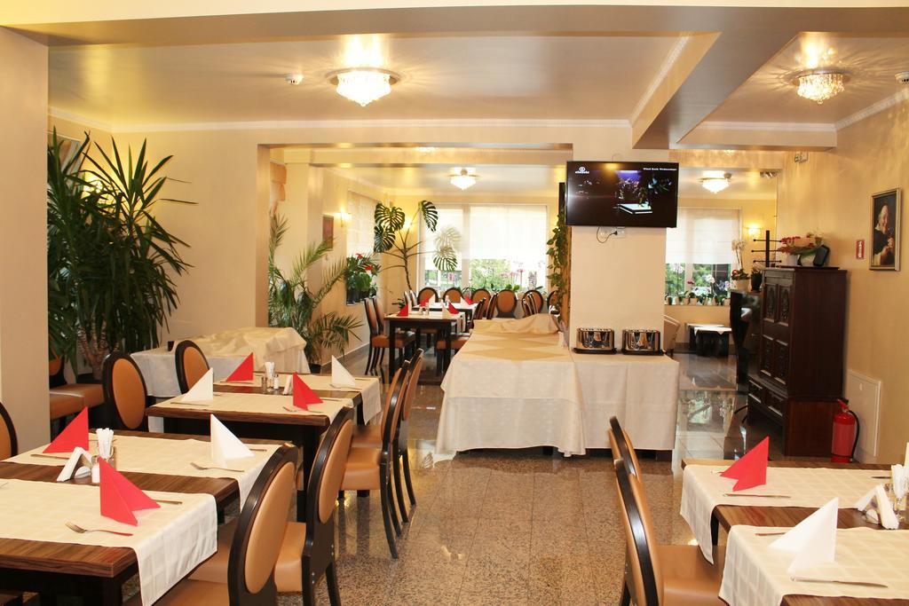 פויאנה ברשוב Hotel Crisalpin מראה חיצוני תמונה