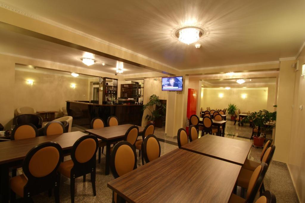 פויאנה ברשוב Hotel Crisalpin מראה חיצוני תמונה