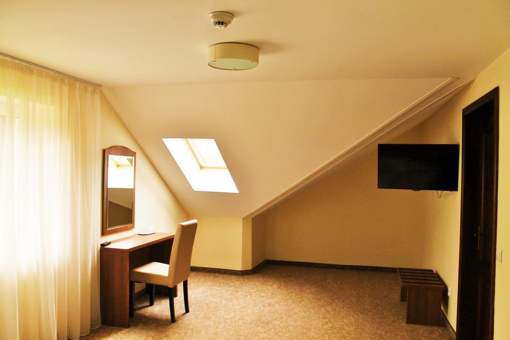 פויאנה ברשוב Hotel Crisalpin מראה חיצוני תמונה