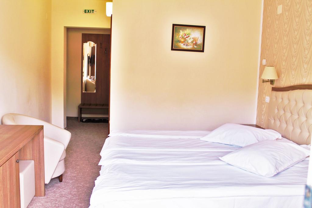 פויאנה ברשוב Hotel Crisalpin מראה חיצוני תמונה